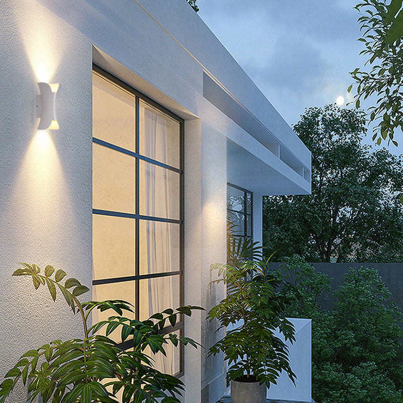 Sculpted Outdoor LED Wall Light For Up And Down Illumination