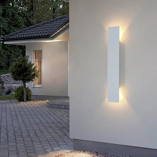 Waterproof LED Strip Outdoor Wall Lamp for Architectural Lighting