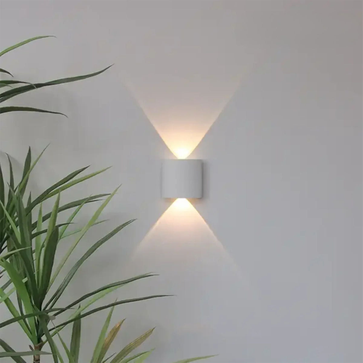 Geometric IP65 Outdoor Wall Light for Up and Down Garden Illumination
