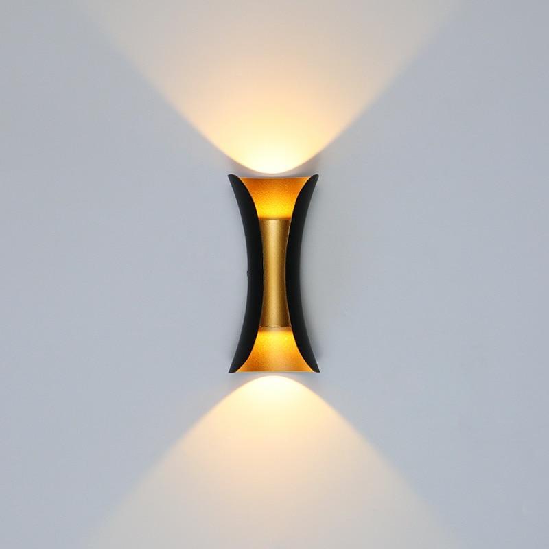 Sculpted Outdoor LED Wall Light For Up And Down Illumination