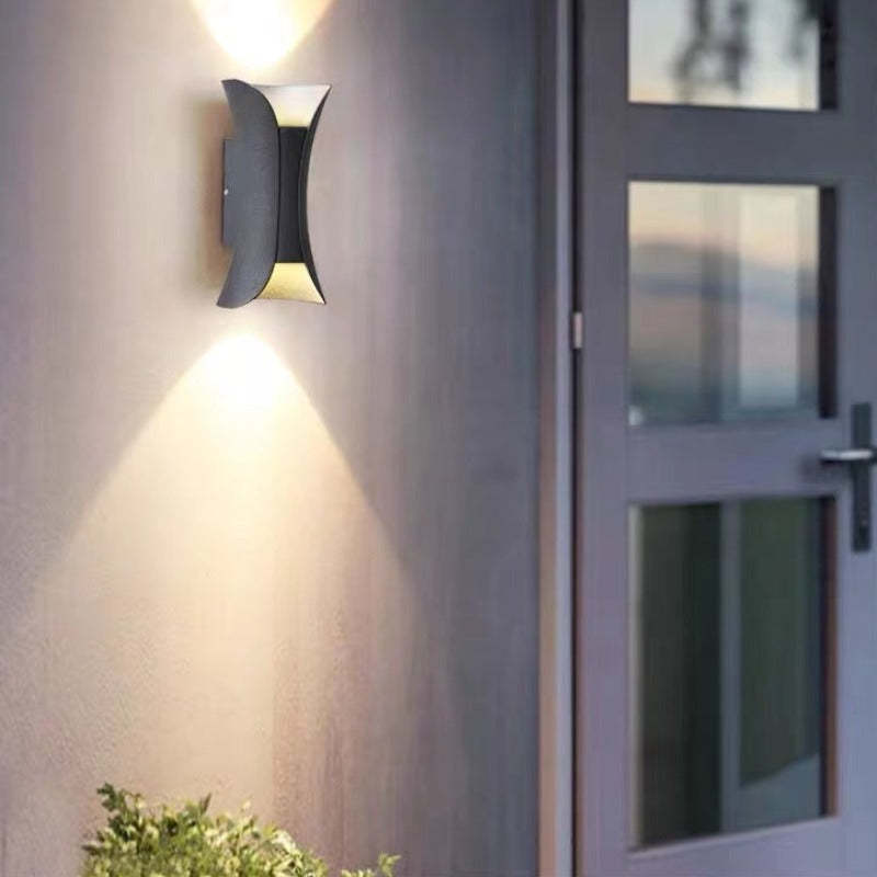 Sculpted Outdoor LED Wall Light For Up And Down Illumination