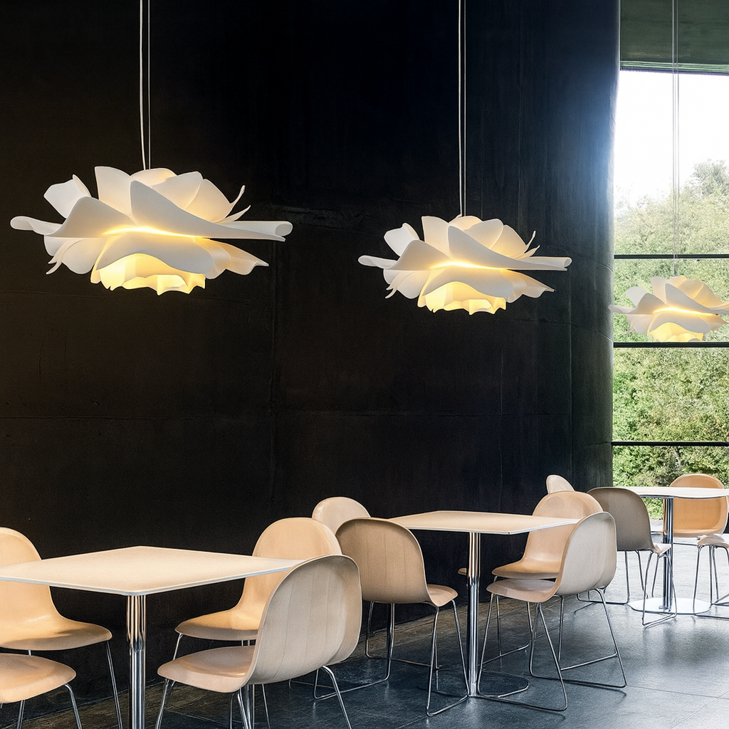 Blooming Flowerleaf Pendant Light for Warm Ambient Illumination