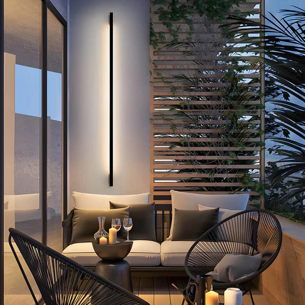 Vertical LED Outdoor Wall Light for Exterior Wall Illumination