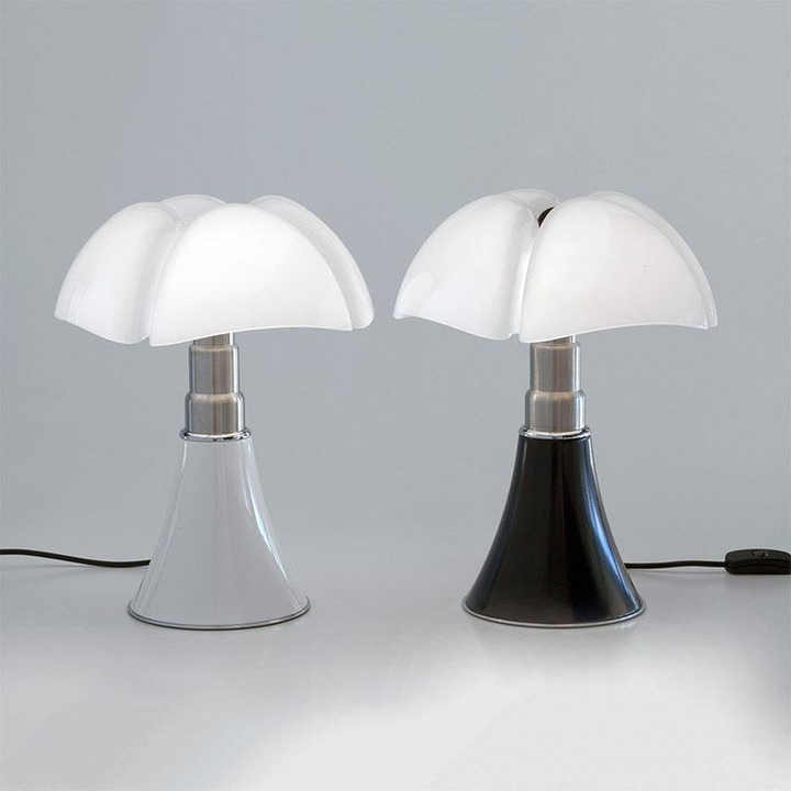 Modern Flower Design LED Table Lamp for Warm Ambient Lighting