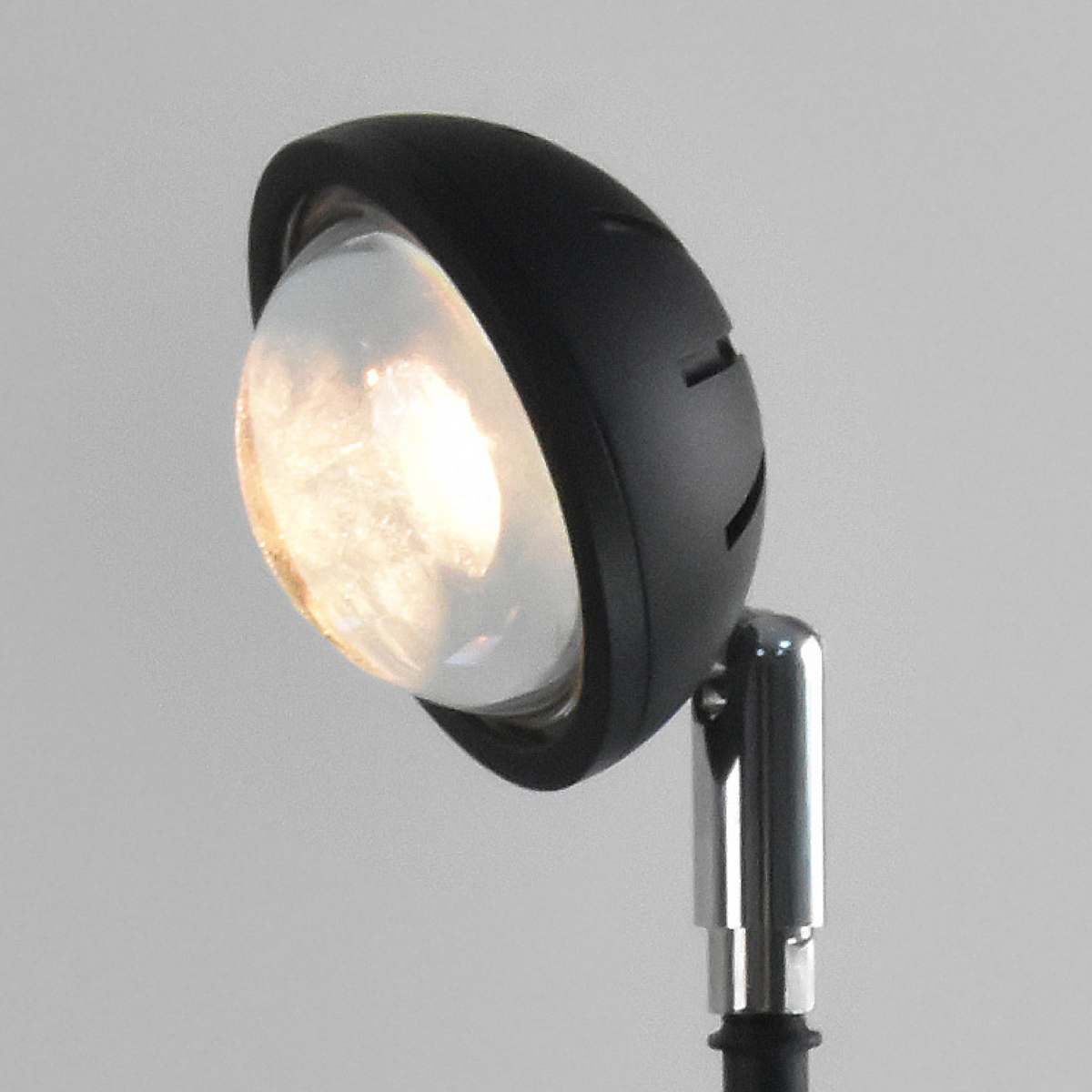 Minimalist Dimmable LED Floor Lamp for Adjustable Indoor Lighting