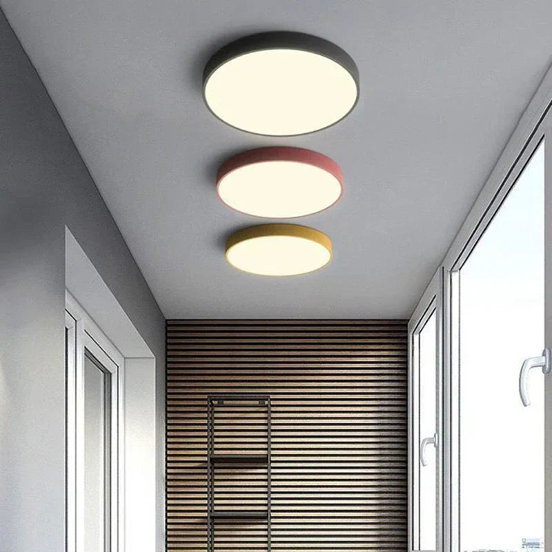Round LED Ceiling Light With Metal Frame For Even Indoor Lighting