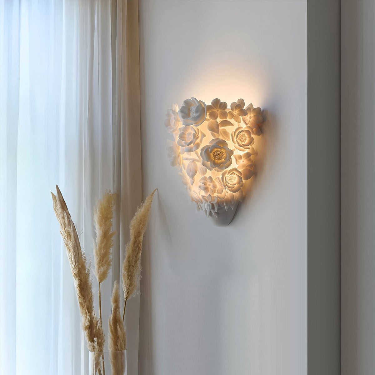 Minimalist Ceramic Flower Wall Lamp for Ambient Lighting and Decor