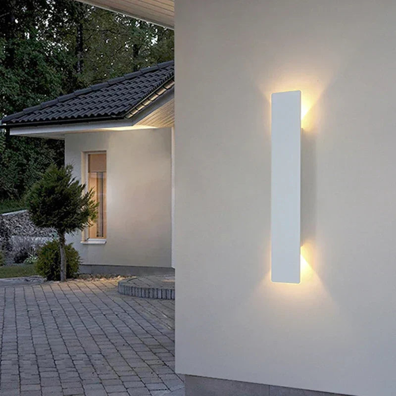 Waterproof LED Strip Outdoor Wall Lamp for Architectural Lighting