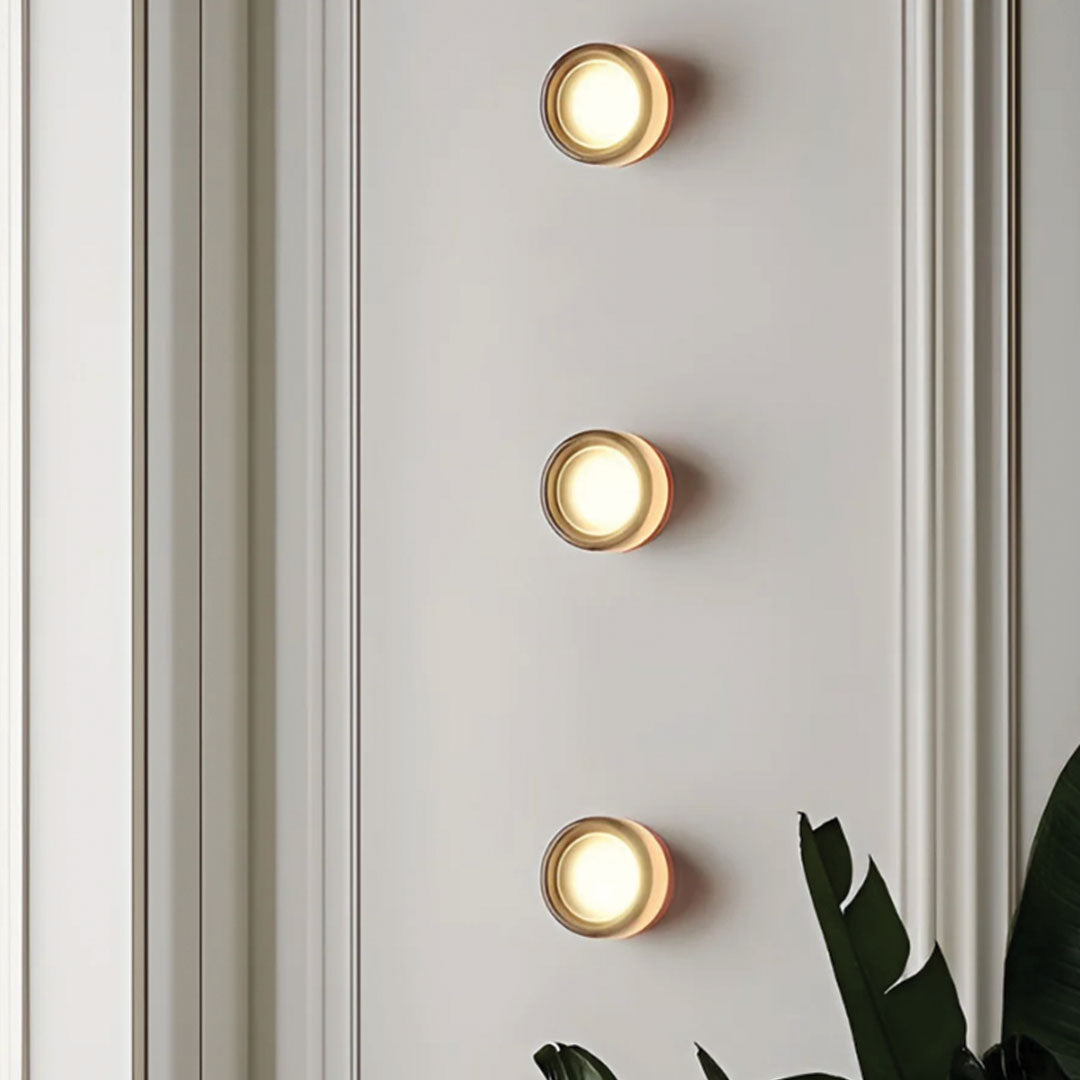 Compact Glass LED Wall Lamp With Aluminium Base For Ambient Lighting