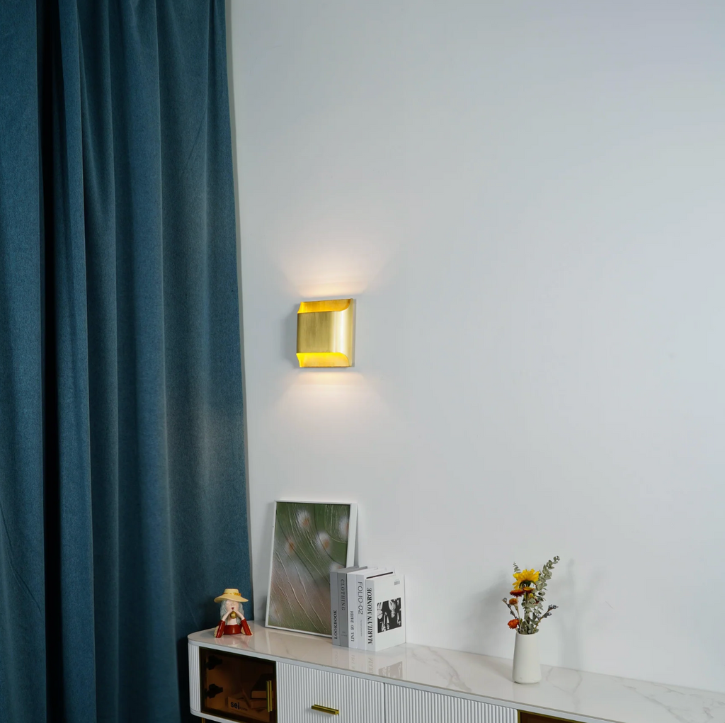 Modern Up Down LED Wall Sconce Aluminum Indoor Accent Light