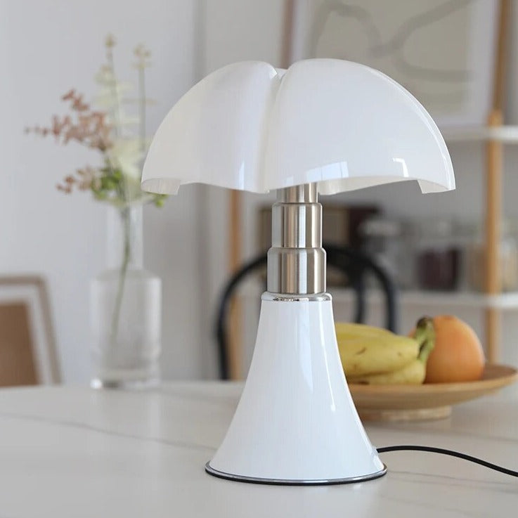 Modern Flower Design LED Table Lamp for Warm Ambient Lighting