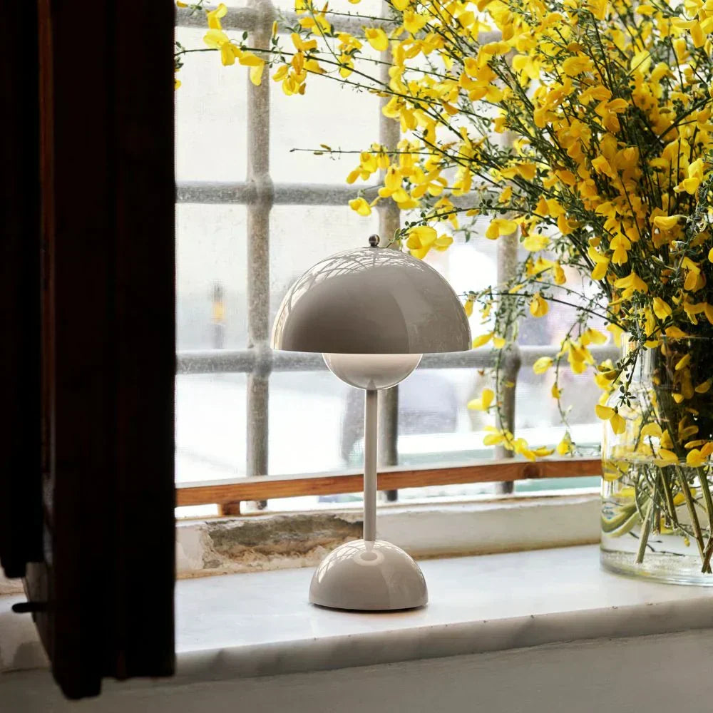 Retro Mushroom Table Lamp for Ambient Indoor Lighting