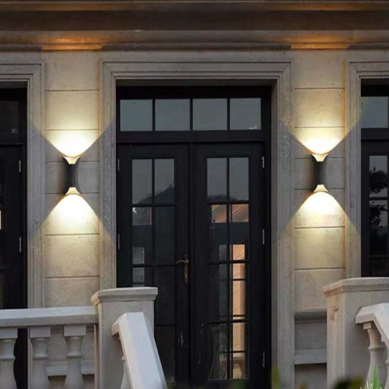Sculpted Outdoor LED Wall Light For Up And Down Illumination