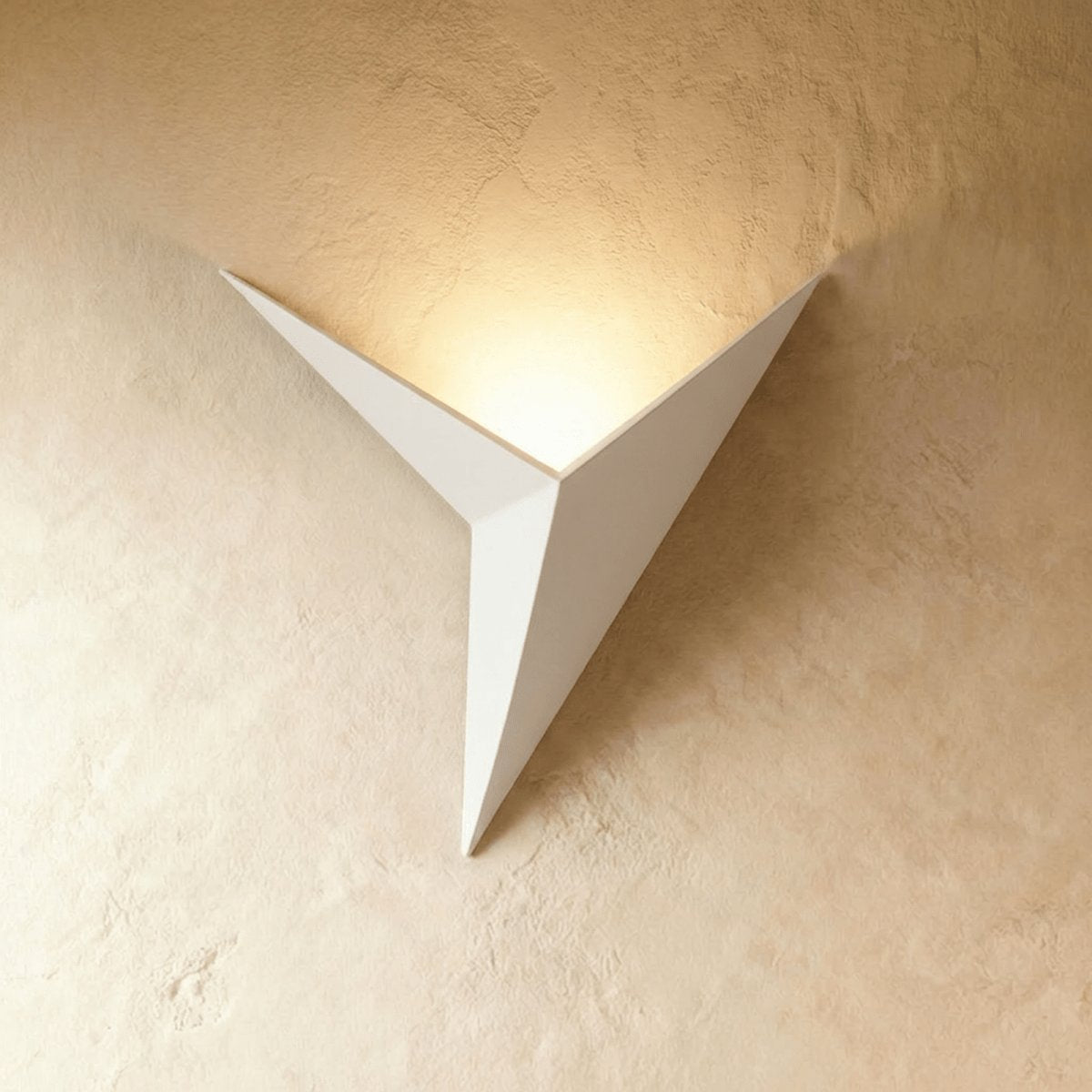 Minimalist Metal Wall Light Three Point Star Design for Indoor Illumination