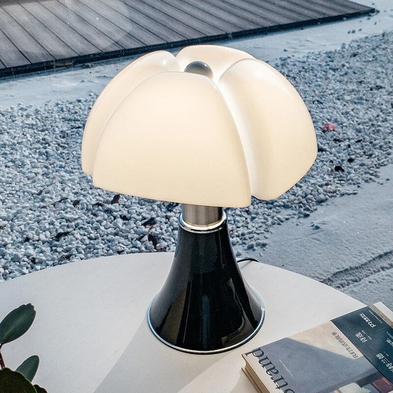 Modern Flower Design LED Table Lamp for Warm Ambient Lighting